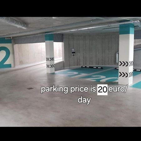 Happy Inn Presidential, Self Check-In, Parking In The Underground Garage VNO Exteriér fotografie