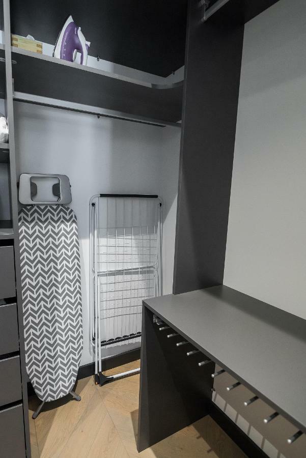 Happy Inn Presidential, Self Check-In, Parking In The Underground Garage VNO Exteriér fotografie